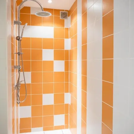 Colorzen - Confortable Lumineux Netflix - Centre Apartment *
